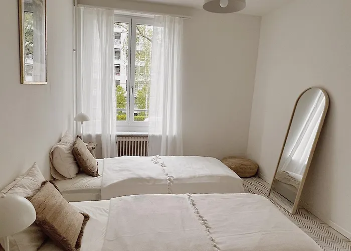 Charmantes Inmitten Zuerich-affoltern & Netflix! زيورخ